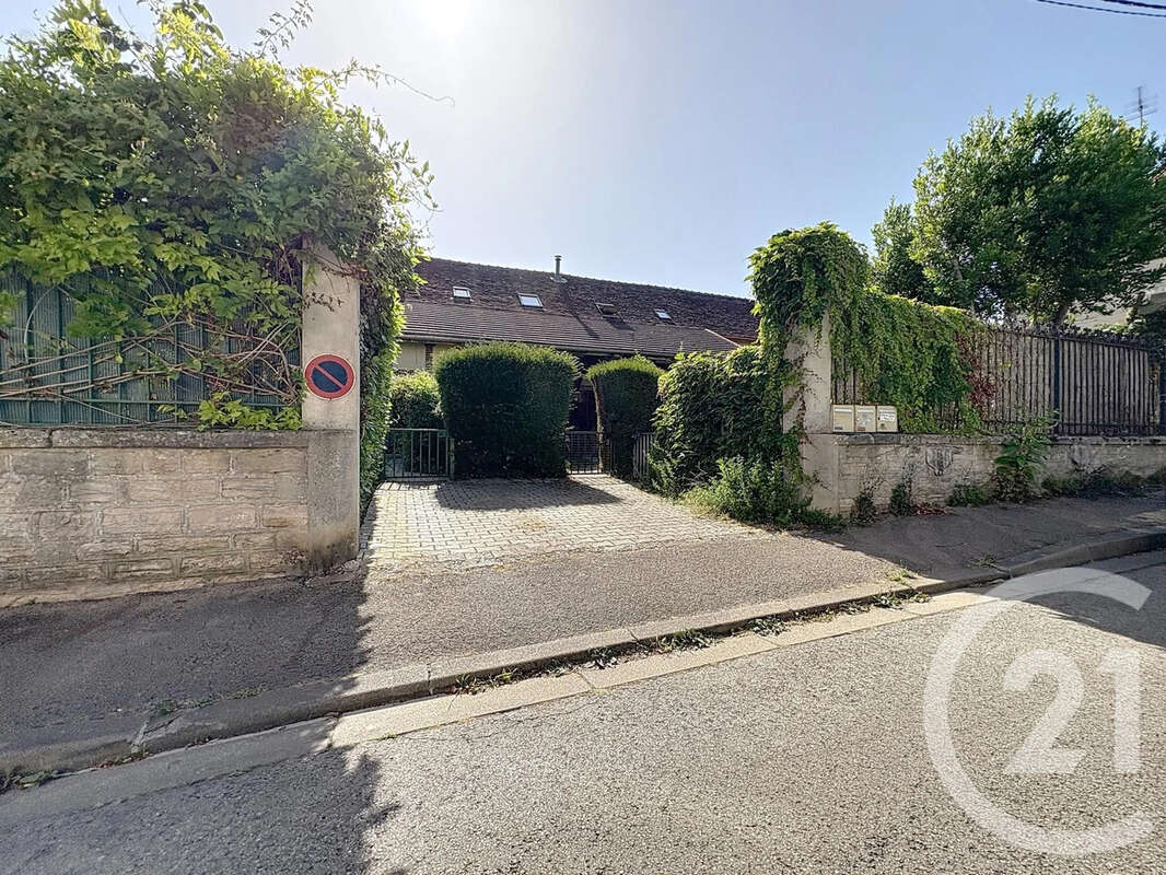 Appartement à SAINTE-SAVINE