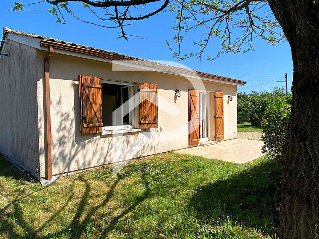 Maison à SAINT-SEURIN-SUR-L&#039;ISLE