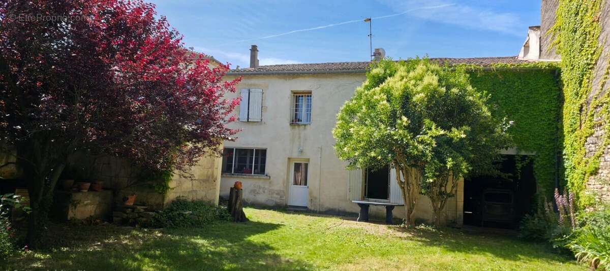 Maison à CONGENIES