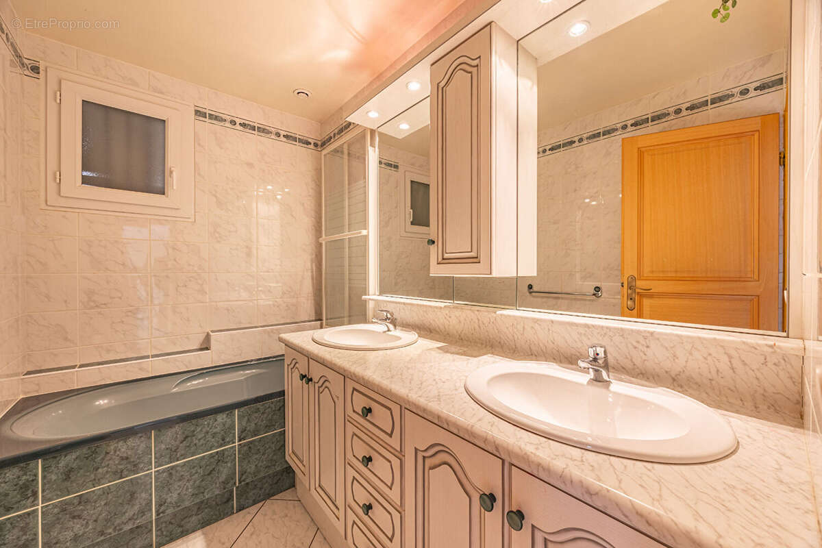 Maison à BASSE-GOULAINE