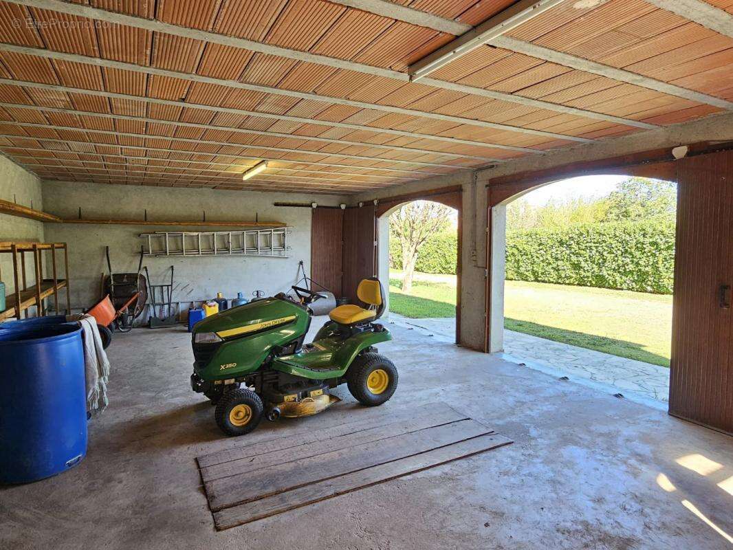 Maison à LABARTHE-SUR-LEZE