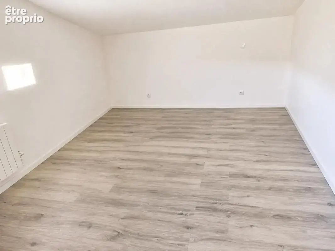 Maison de 8 pièces de 182 m² à Challonges DPE C - photo 26