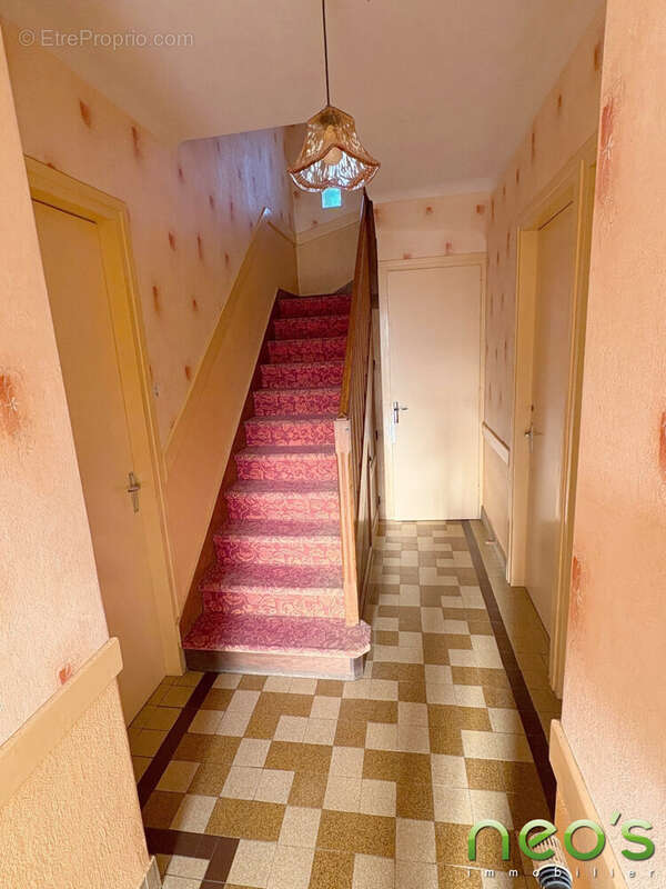 Maison à BEGROLLES-EN-MAUGES