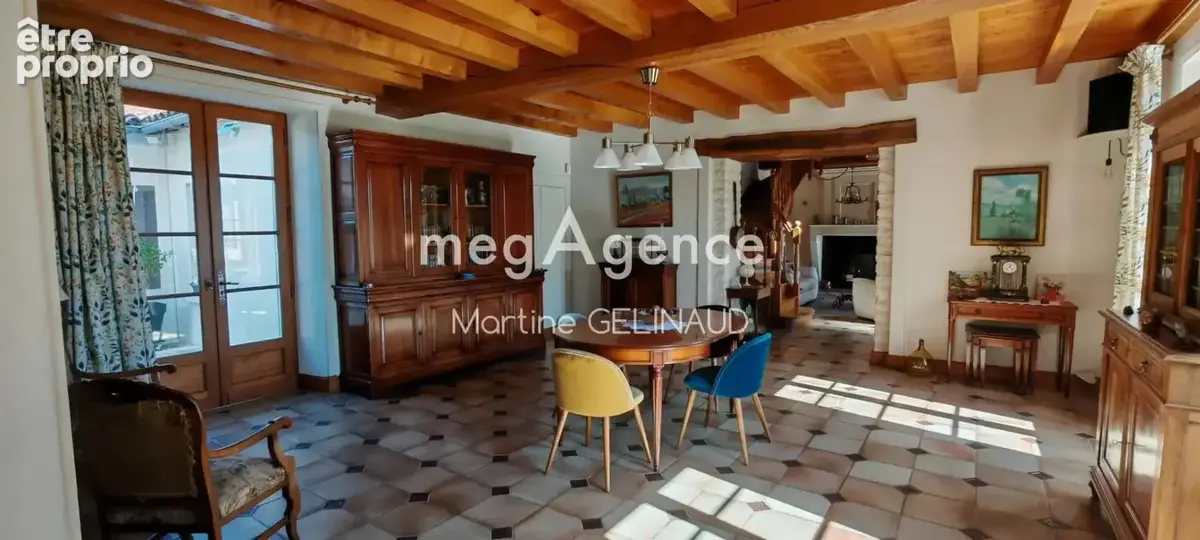 Maison 8 pièces 237 m² à vendre à Montils (17800) - photo 4