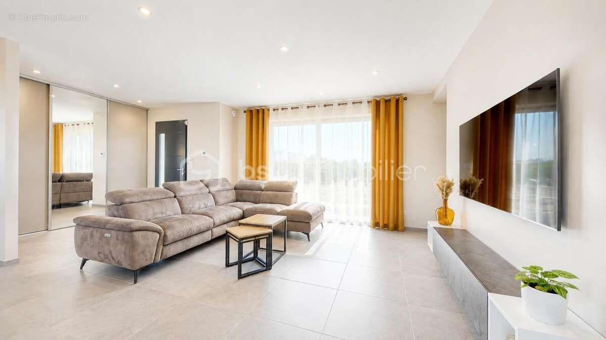 Maison contemporaine de plain-pied – 128 m² – 4 chambres – Double garage - photo 5