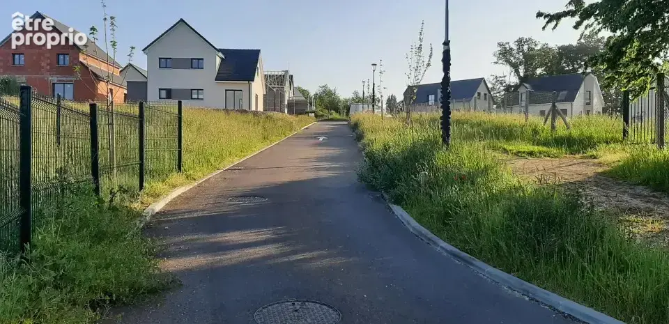 Terrain à LES AUTHIEUX-SUR-LE-PORT-SAINT-OUEN