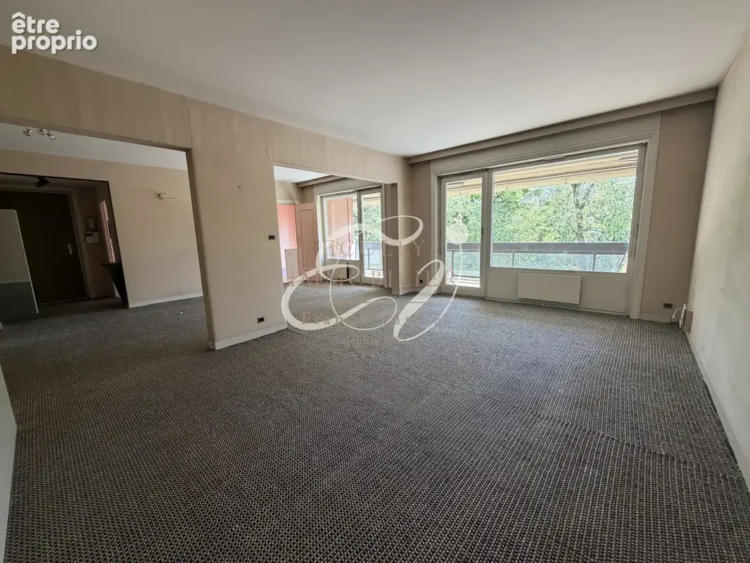 Vente ecully 69130 appartement 5 pieces pitance garage - photo 2