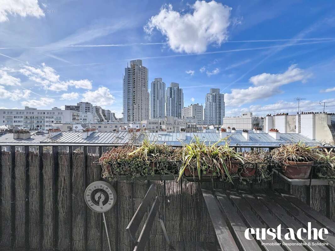 Appartement à PARIS-19E