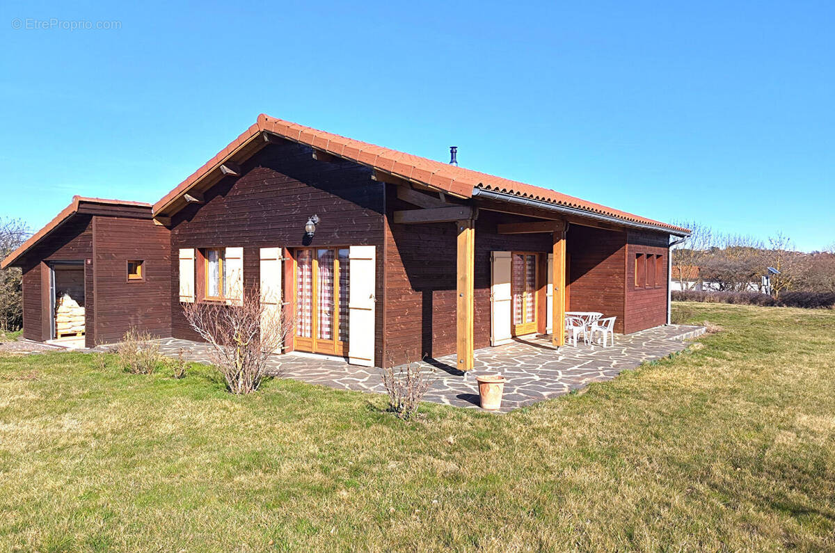 Maison à SAINT-VIDAL