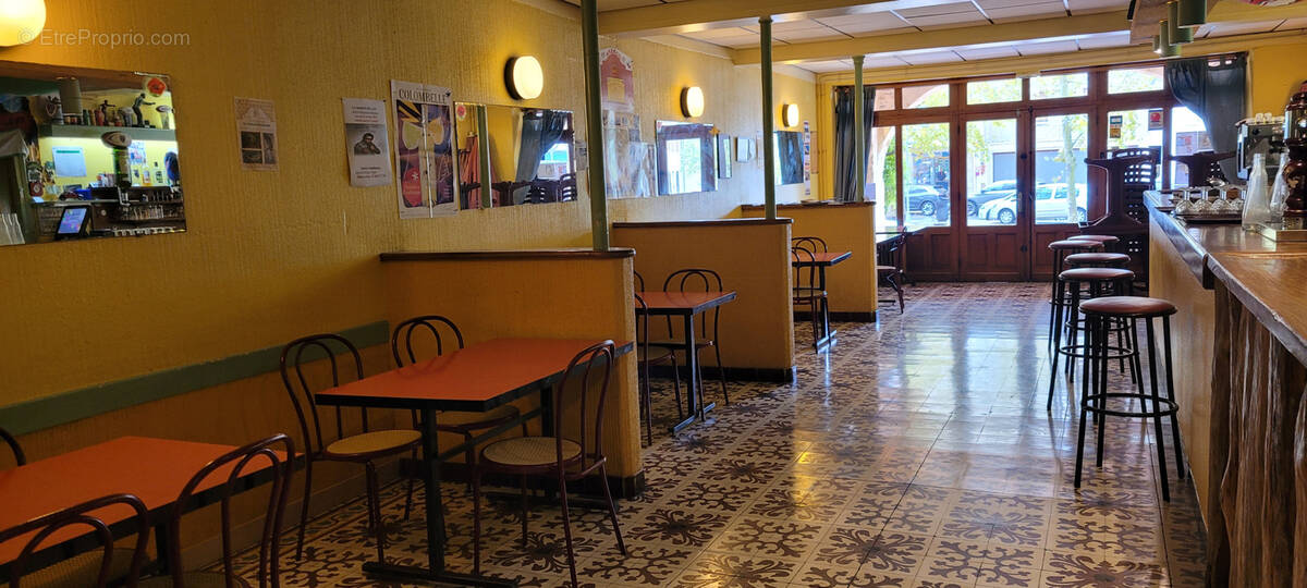 Commerce à ARZACQ-ARRAZIGUET