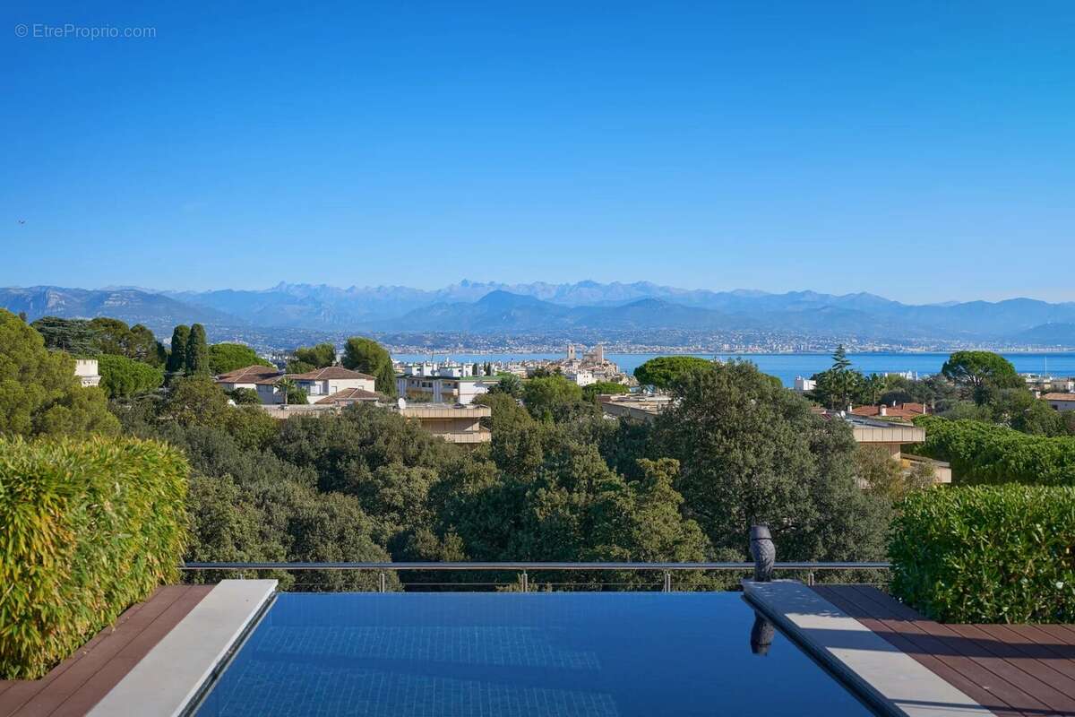 CAP D'ANTIBES -  Sous offre - Penthouse de 185m² dans résidence d'exception - E42 - photo 15
