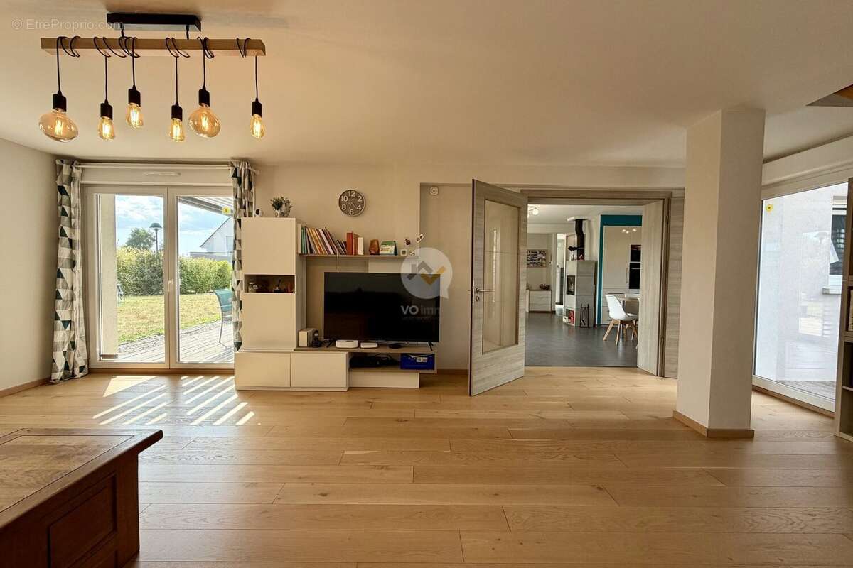 Maison 146 m² à Burnhaupt-Le-Bas  - photo 3