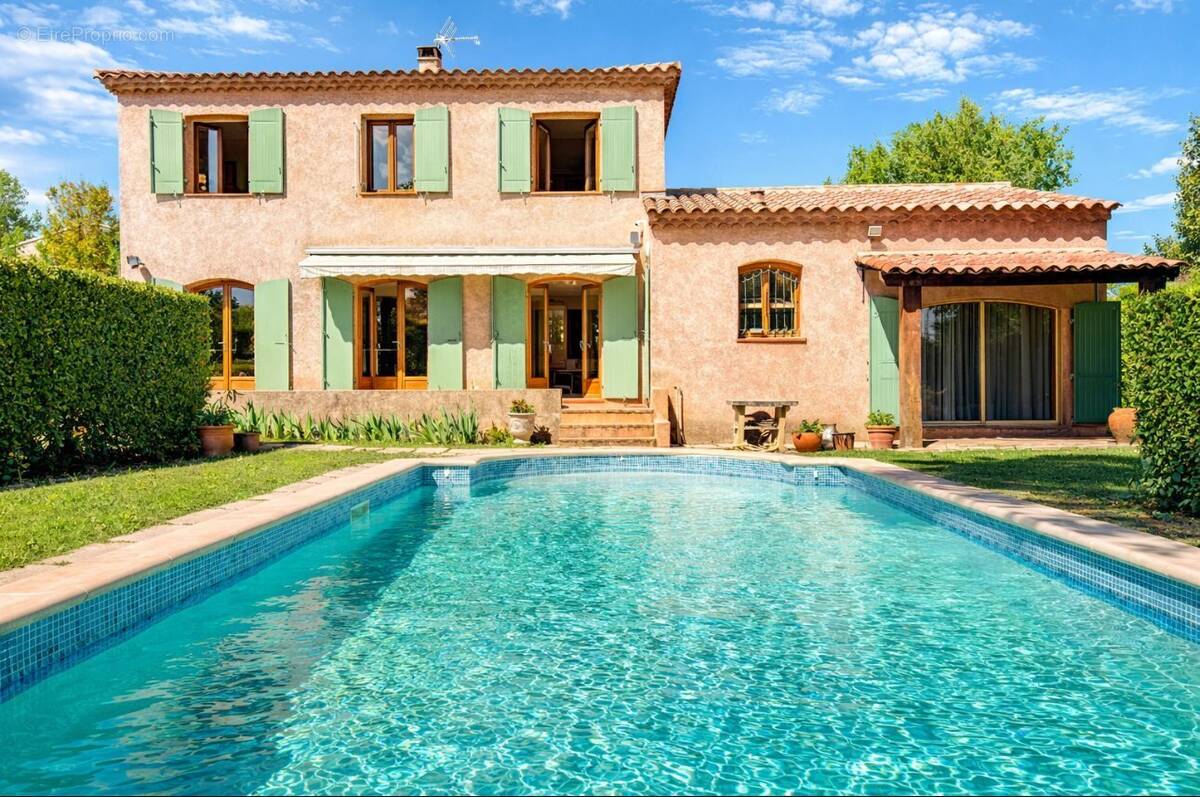 Maison à SAINT-PANTALEON