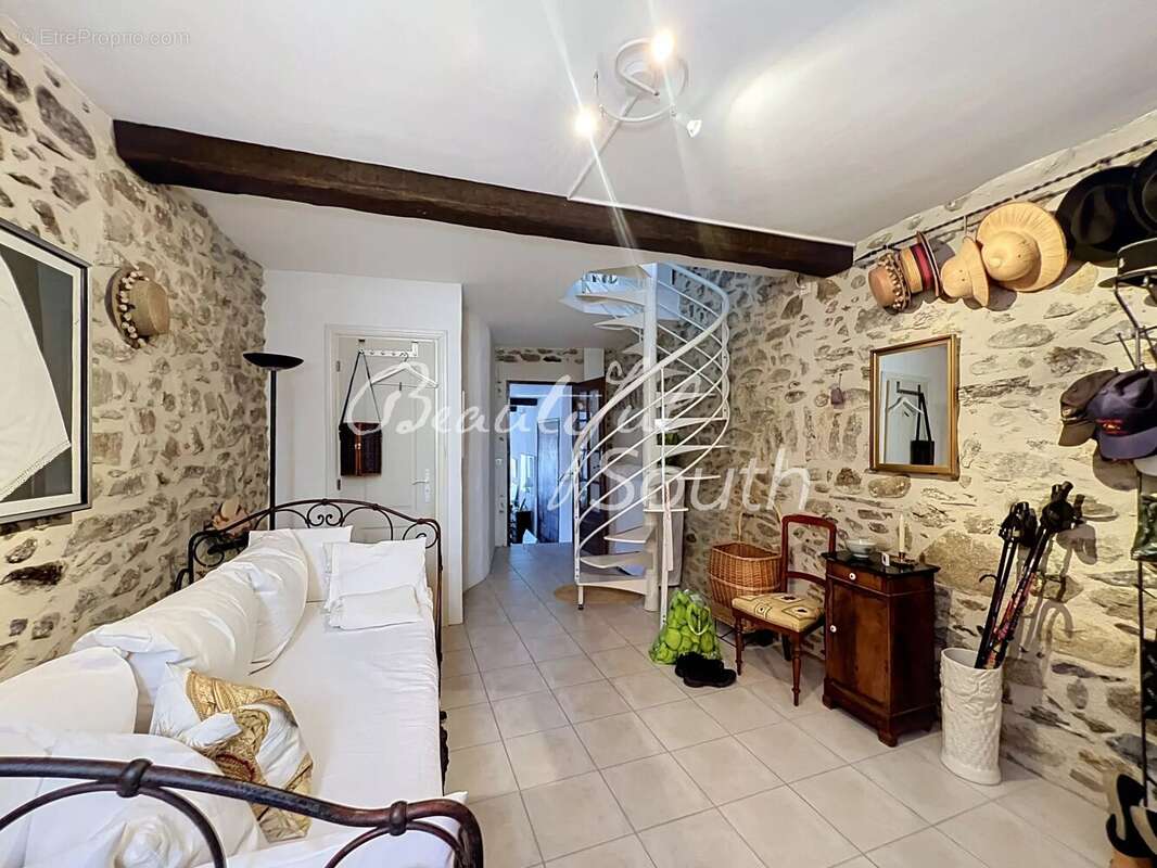 Maison de village de caractere avec vues, rodes - photo 10