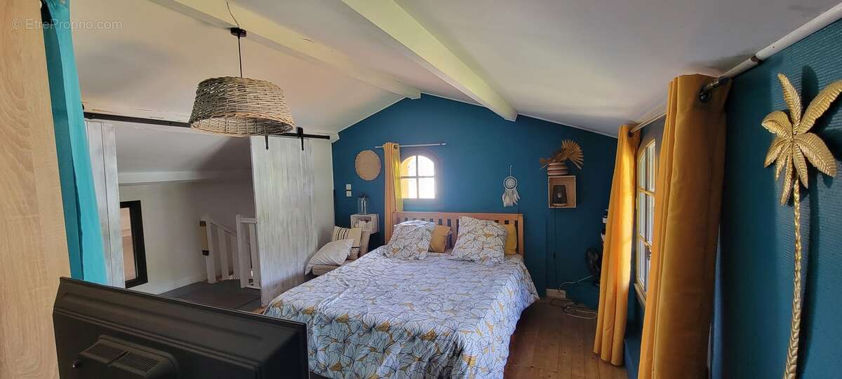 4ème CHAMBRE  DANS LA MEZZANINE - Maison à LE TEMPLE