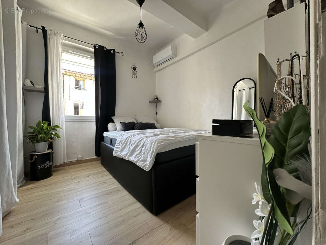 Appartement à PUGET-SUR-ARGENS