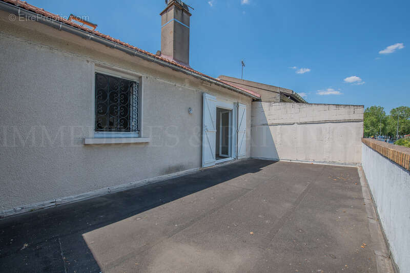 IMMEUBLE avec local commercial + appartement à vendre BONNEUIL SUR MARNE (94) - photo 28