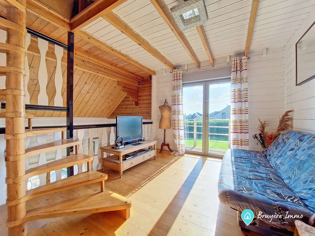Maison 160 m² à Regniowez  - photo 5