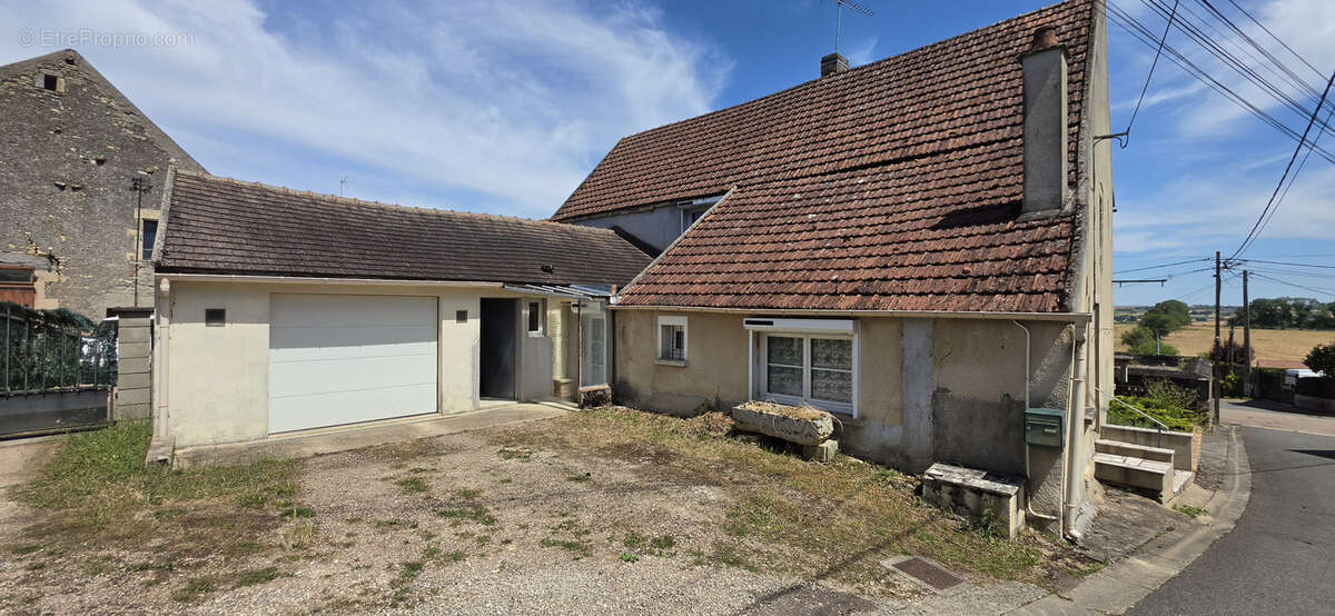 Idéal maison de famille, 160 m2, 5 chambres, dépendances, cour et jardin - photo 10