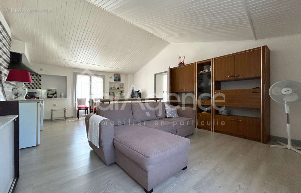 Maison à SAINT-JUST-LUZAC