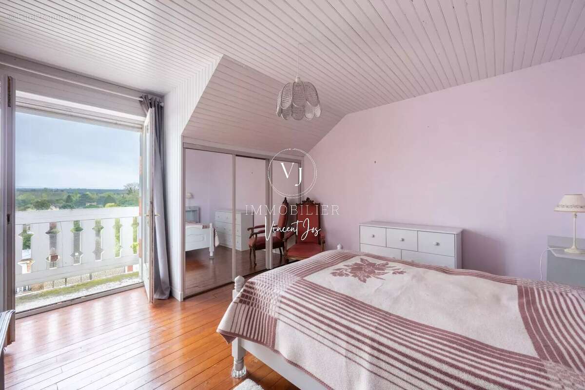 Maison à VAUX-SUR-SEINE