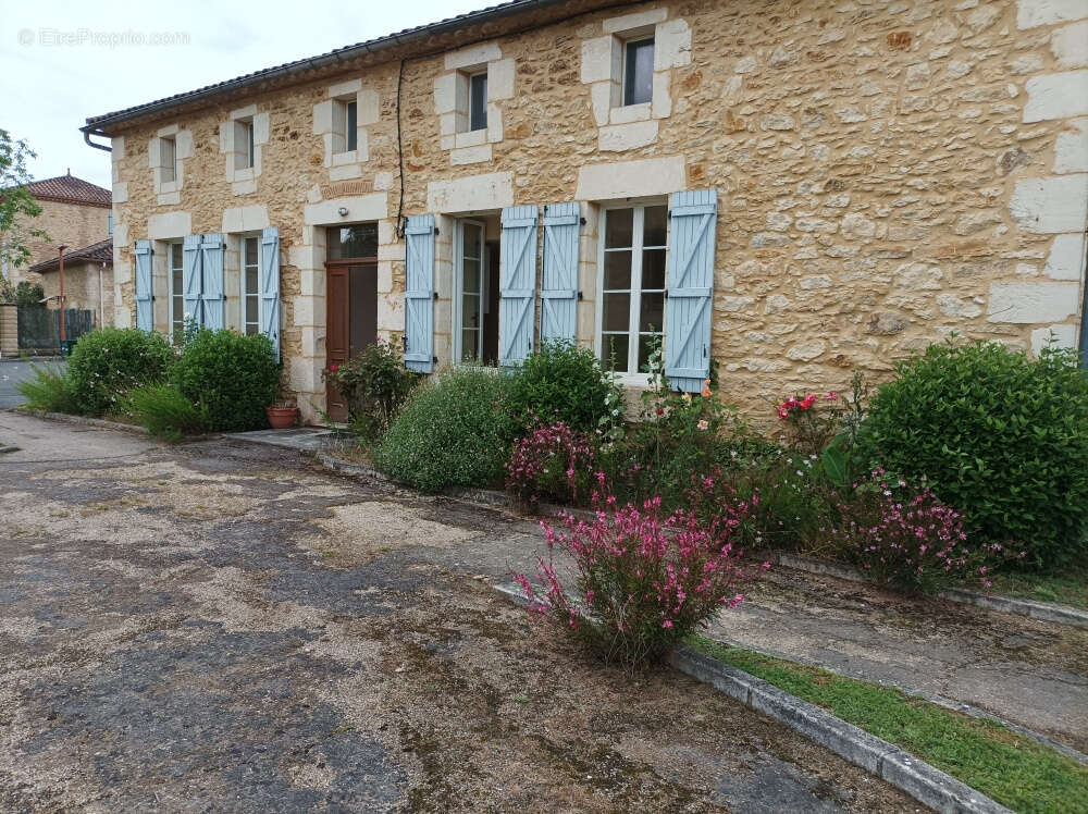 Maison à MONSEMPRON-LIBOS