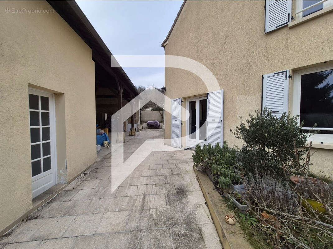 Maison à MONCHY-SAINT-ELOI