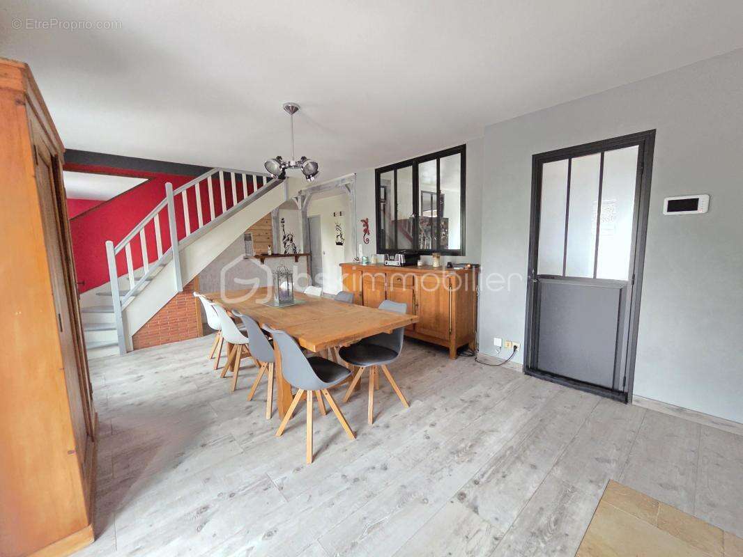 Magnifique Pavillon de plain pied de 143m² à Saint Léger le Petit - photo 4