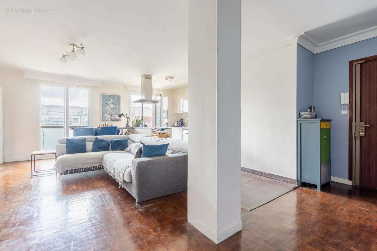 Appartement à SAINT-MAUR-DES-FOSSES