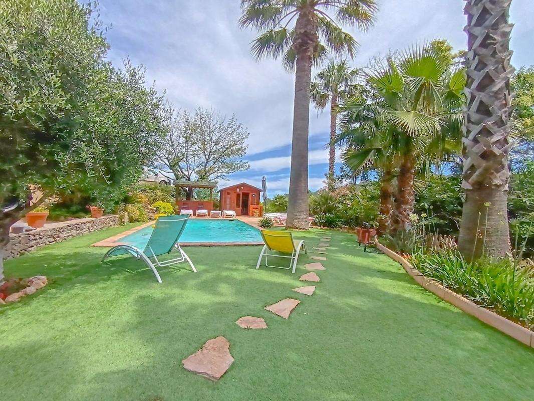 Maison à LA GARDE-FREINET