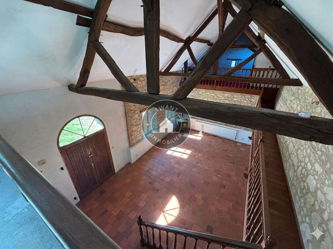 Maison à MOULIHERNE