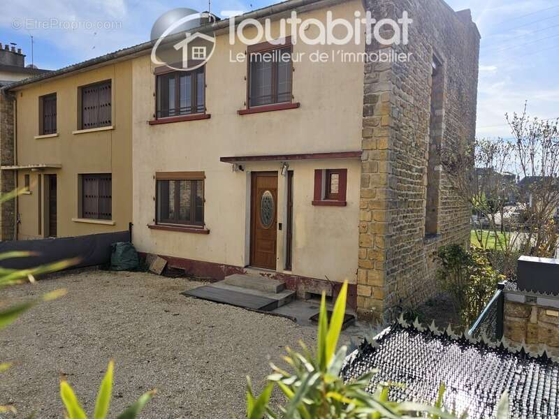 Maison à MOUZON