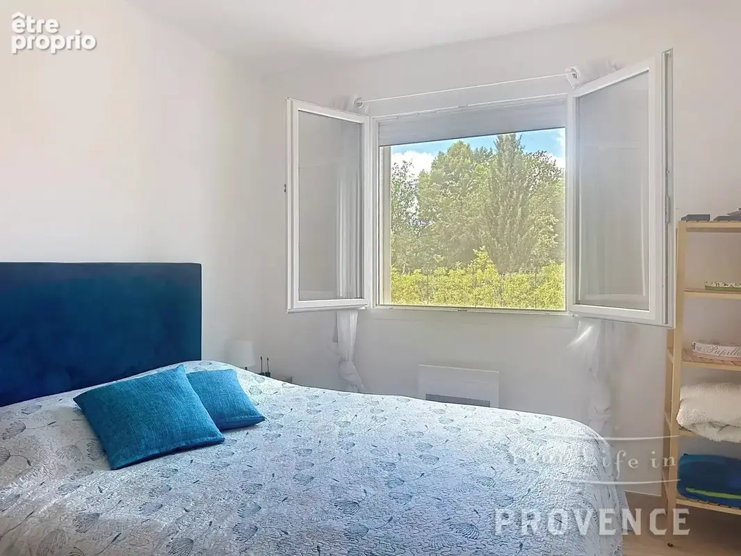 Villa de plain-pied avec piscine , Calme et à proximité du village - photo 9
