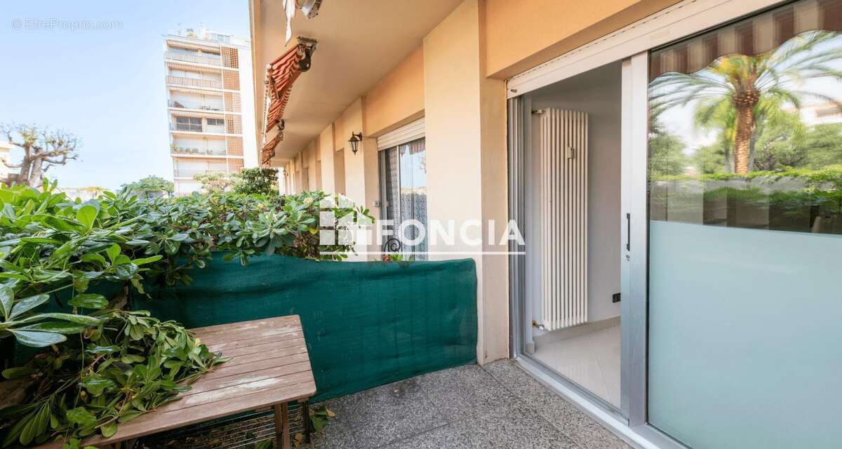 Appartement à ROQUEBRUNE-CAP-MARTIN