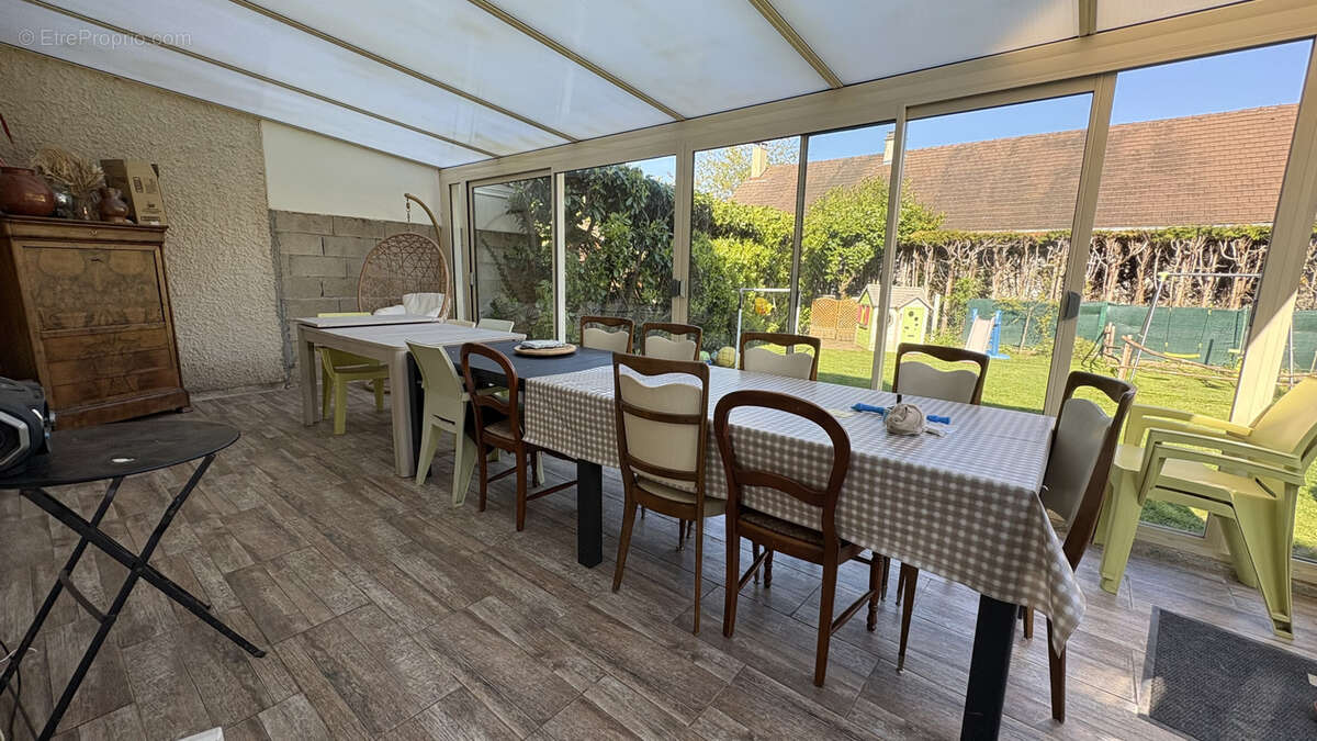 Maison à CIRES-LES-MELLO