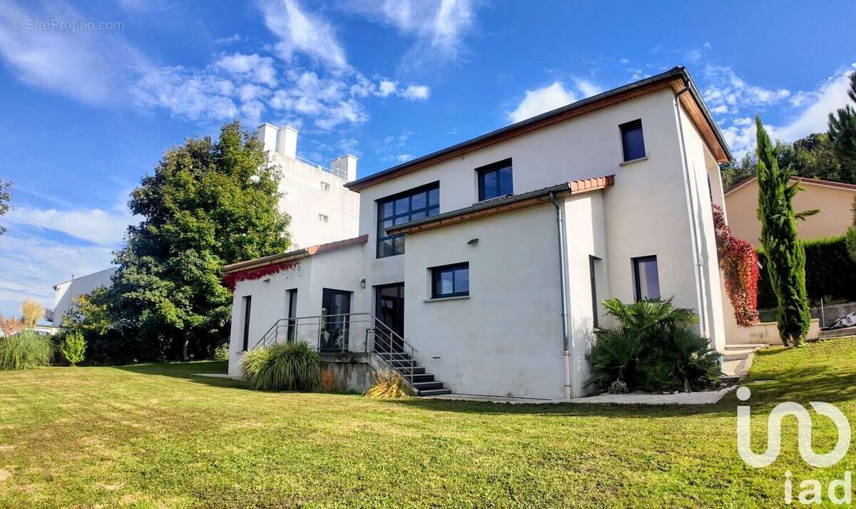 Photo 3 - Maison à SAINT-ETIENNE