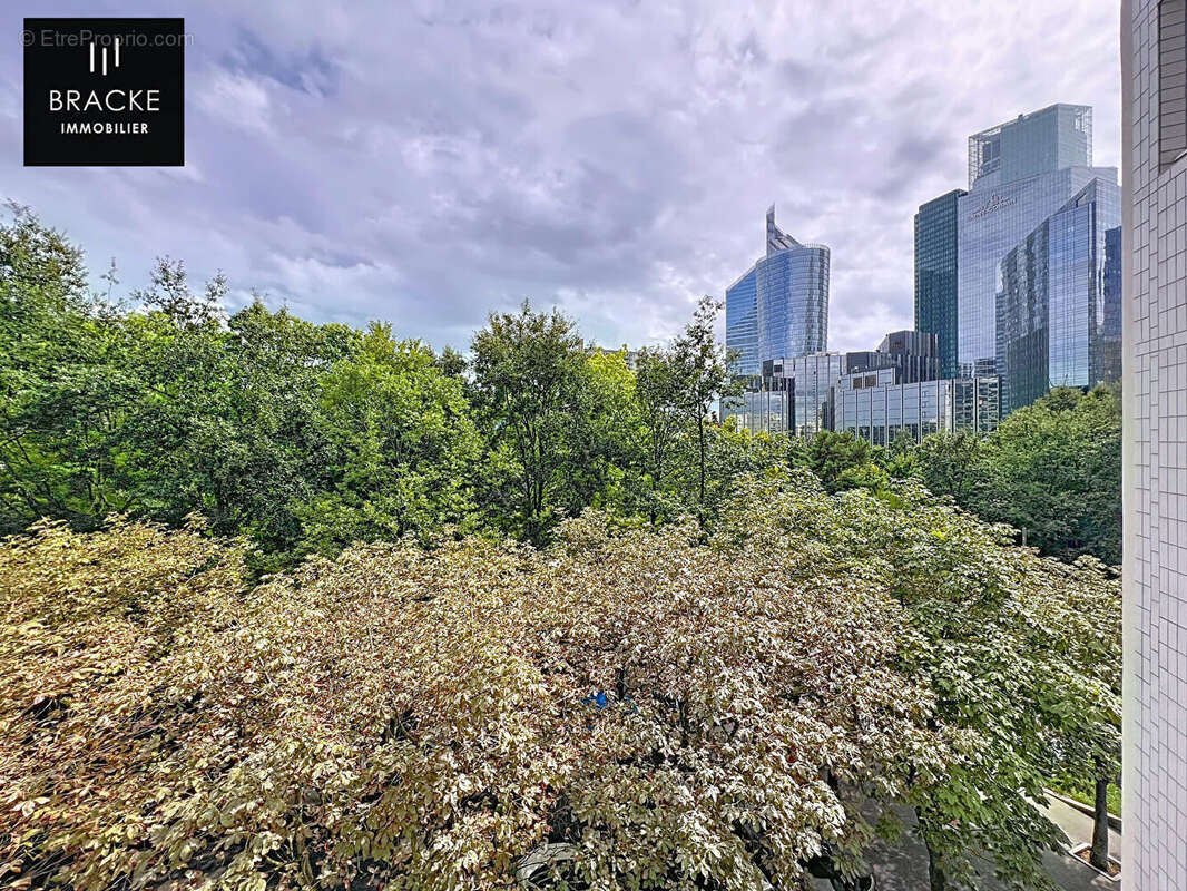 Appartement à COURBEVOIE