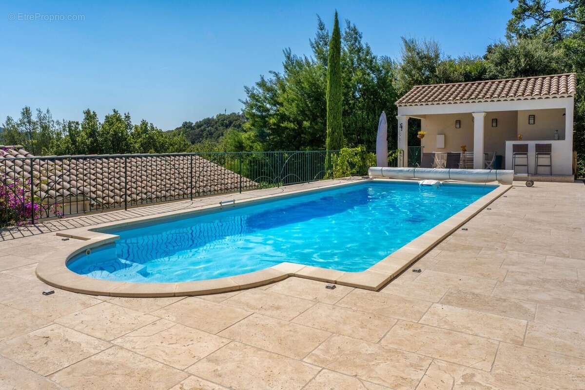 Maison à COLLOBRIERES