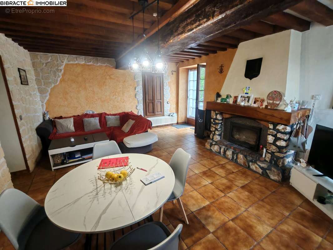 Maison à REMILLY