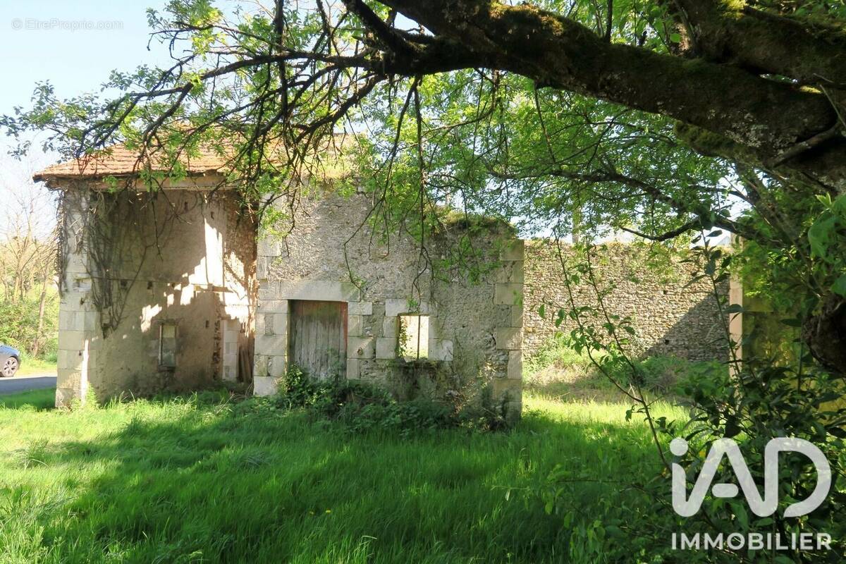 Photo 1 - Maison à CHAPELLE-VIVIERS