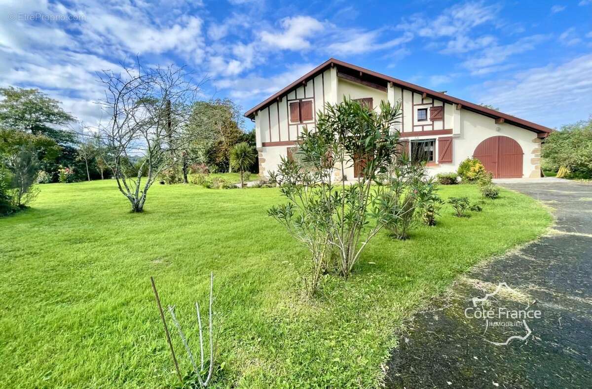 Maison à SALIES-DE-BEARN