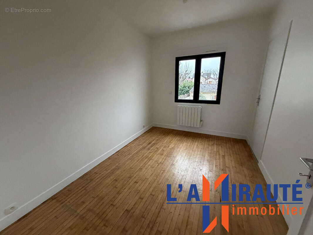 Appartement à SARTROUVILLE