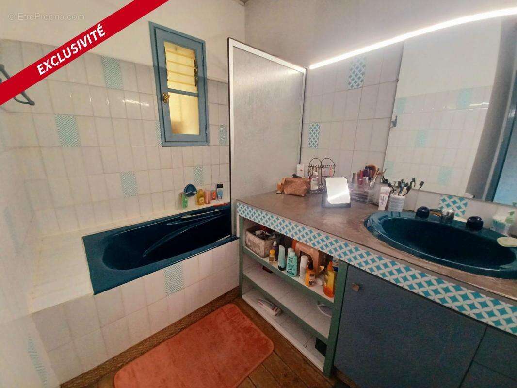 Maison à SAINT-CHRISTOPHE-DES-BOIS