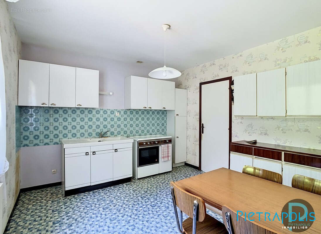 Maison 88 m² à Montracol  - photo 9