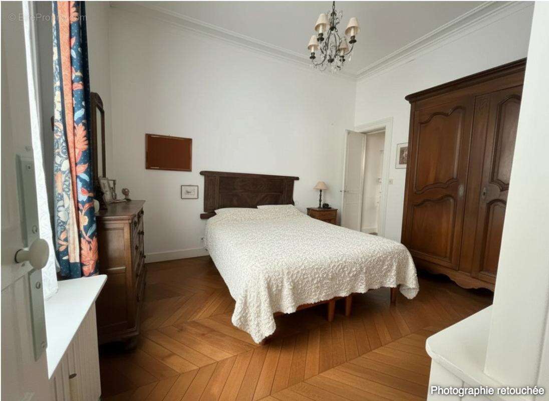 Appartement à PARIS-3E
