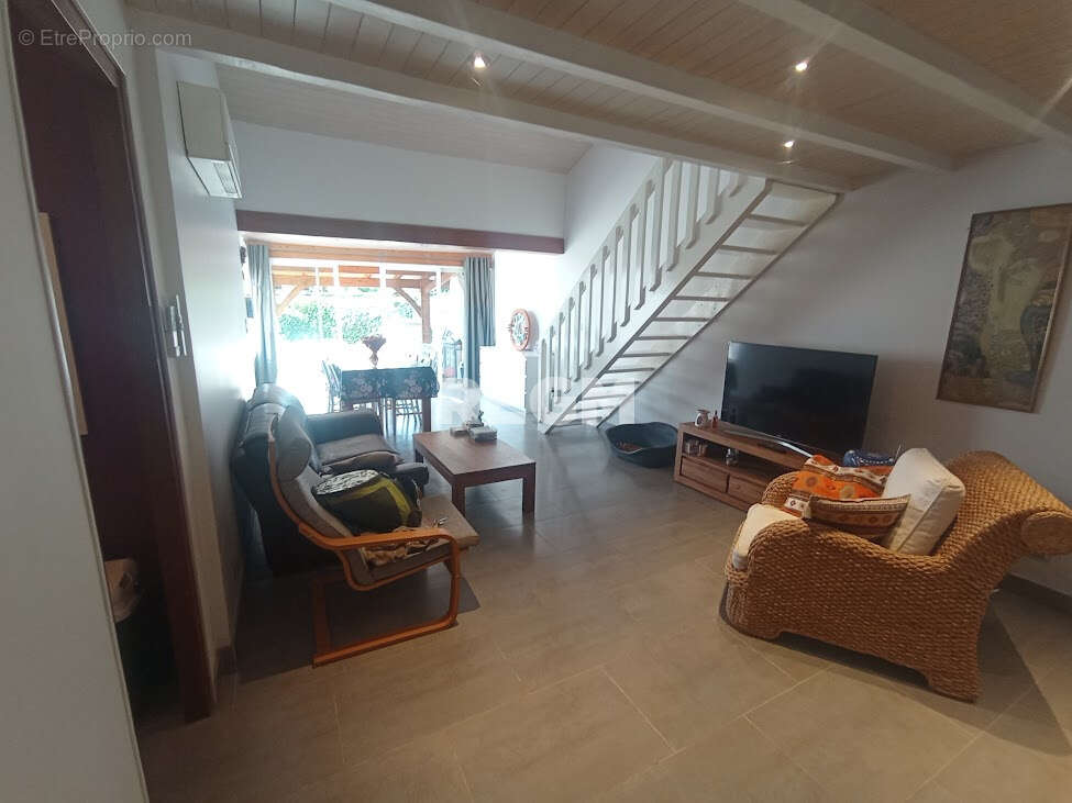 Appartement à ONESSE-ET-LAHARIE