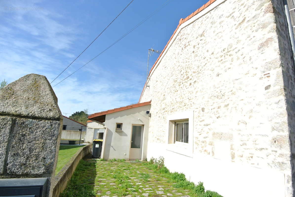 Maison Ancienne rénovée 3ch jardin - photo 10