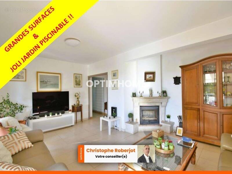 Maison à CHAMPFORGEUIL