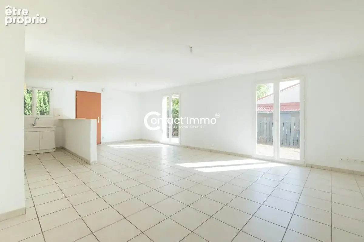 Maison 5 pièces 97 m² à vendre à Lezoux (63190) - photo 3