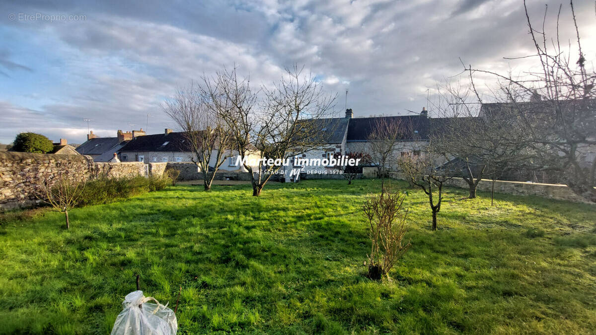 Maison à FRESNAY-SUR-SARTHE